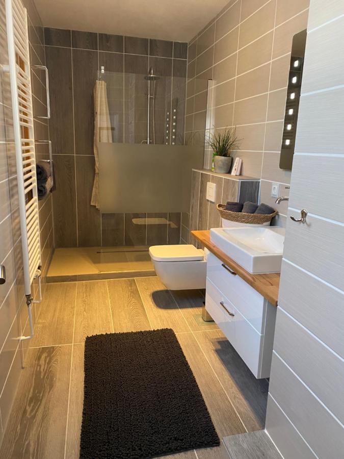 ברם Ferienwohnung Laura מראה חיצוני תמונה